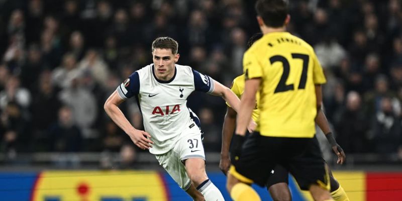 Soi Kèo Brentford Vs Tottenham 3h00 2/1 - Ngoại Hạng Anh 2 Đánh giá phong độ gần đây của Brentford vs Tottenham